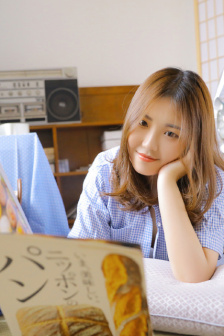 动漫女主被扒衣吸奶